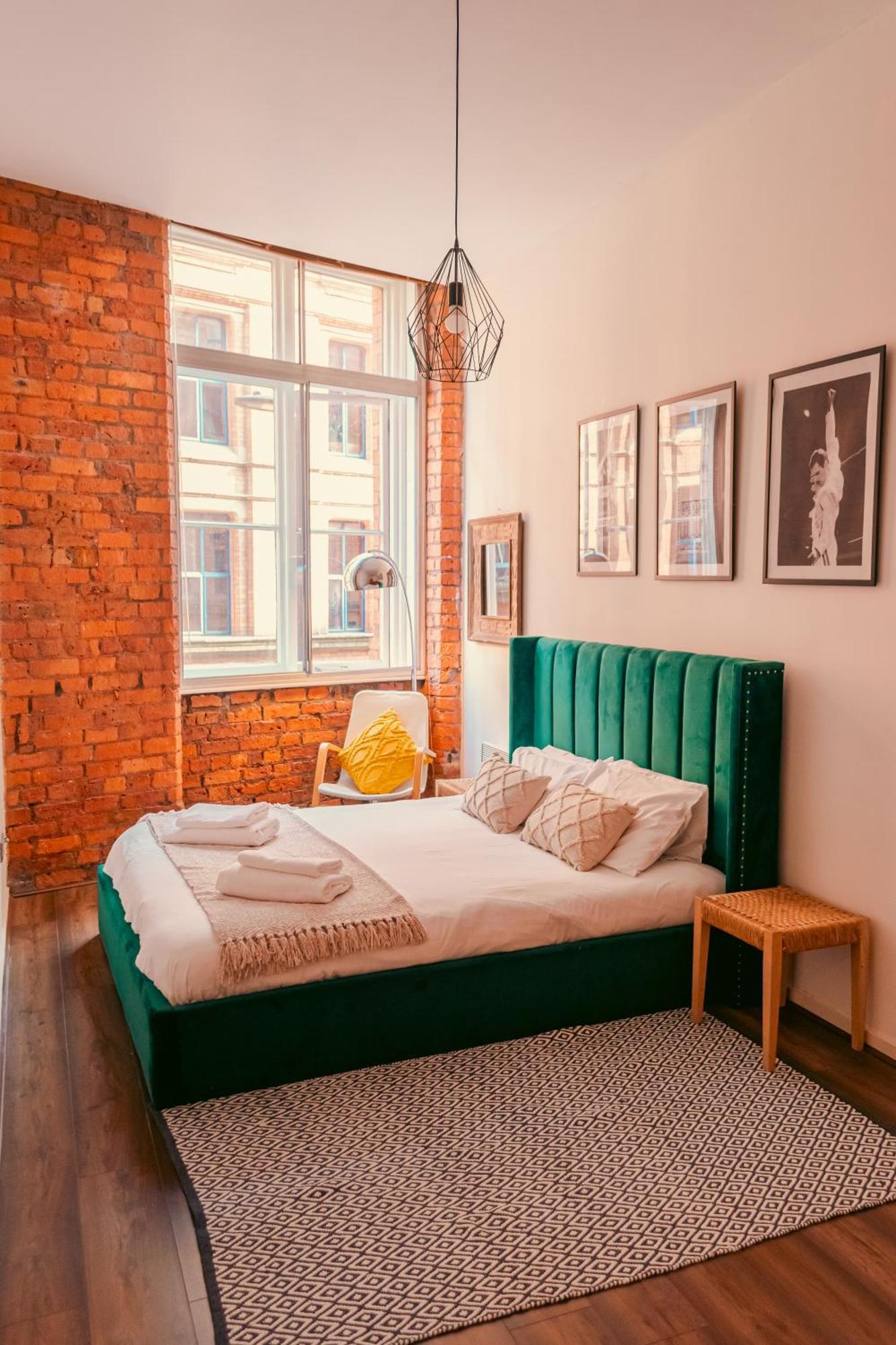 Chic Georgian Flat In Apartment