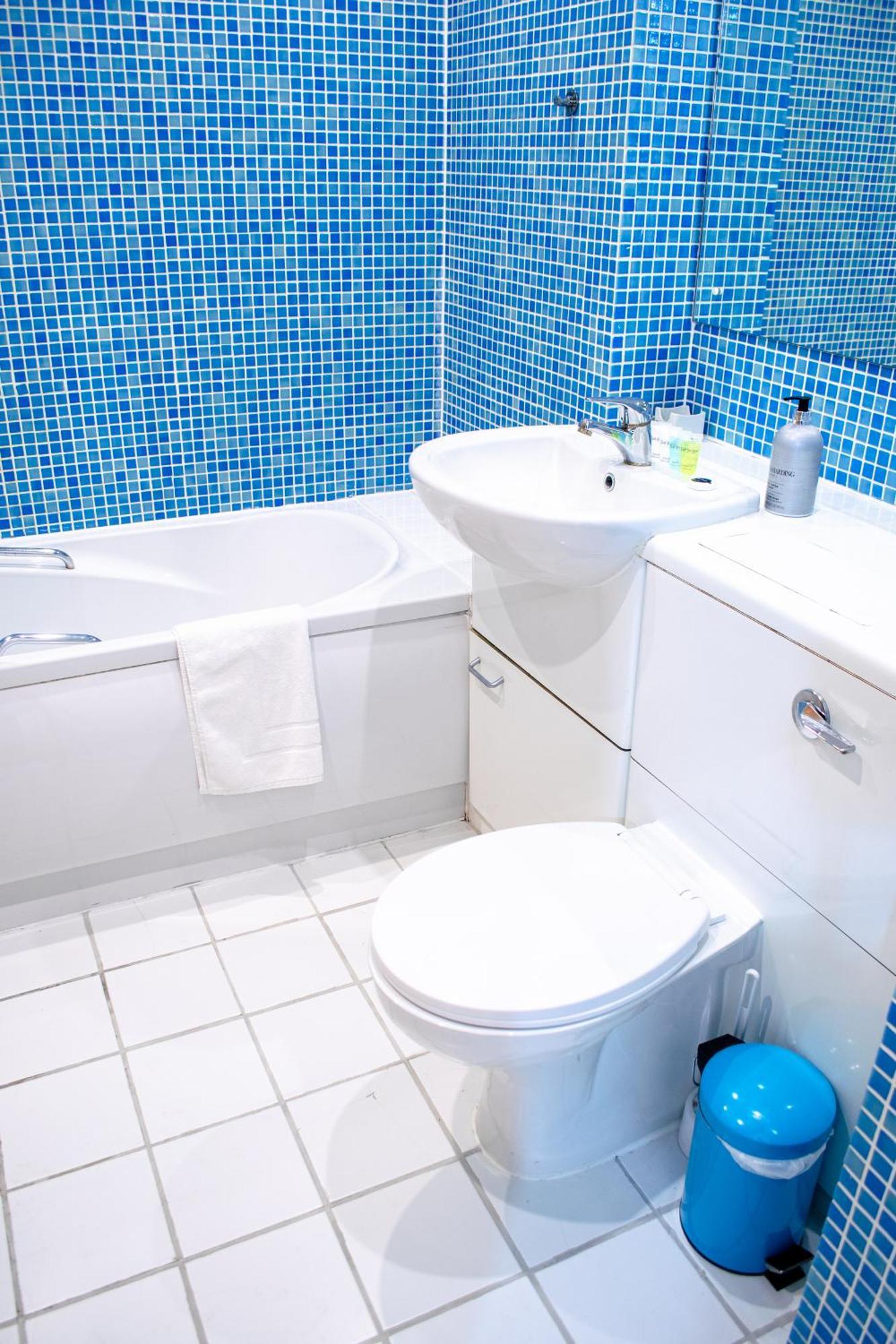 Chic Georgian Flat In Manchester